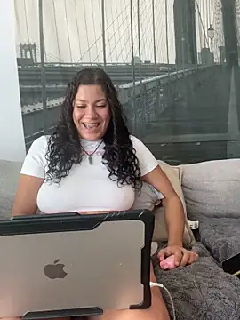 Bigbuttbrooklynn online show from 02/25/25, 09:46