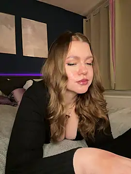 VictoriaLaFleur online show from 02/15/26, 09:22