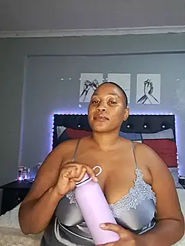 Toya P online show from 09/08/25, 08:19