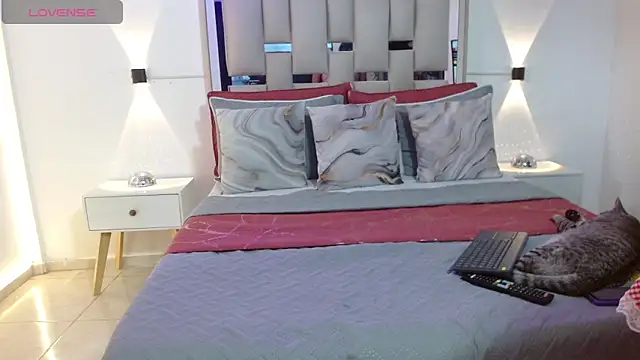 hellen martin online show from 03/25/26, 08:04