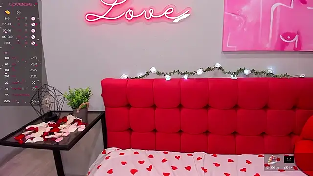 Snapshot of Inna_Lovely chatting on 02/10/25, 04:41 Inna Lovely online show from 02/10/25, 04:41