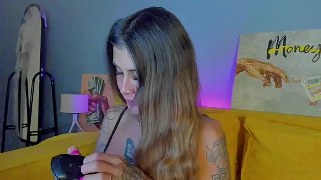 Patricia Cox online show from 10/31/25, 08:10