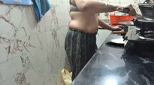 bhabhisexxy 880 online show from 03/16/25, 06:20