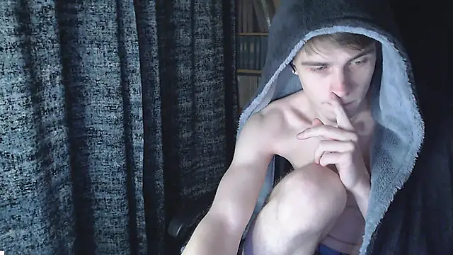 Student Oliver online show from 11/23/25, 07:02