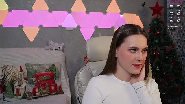 Snapshot of HarleyDeess chatting on 12/03/24, 10:51 HarleyDeess online show from 12/03/24, 10:51