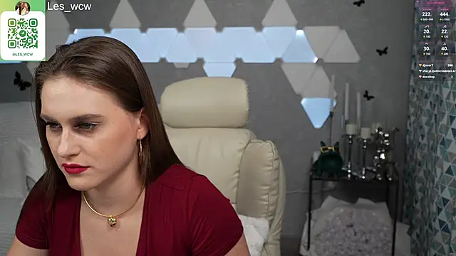 Snapshot of HarleyDeess chatting on 01/21/25, 01:18 HarleyDeess online show from 01/21/25, 01:18