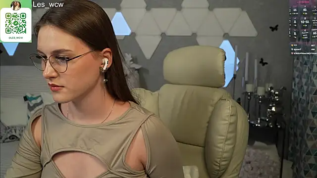 Snapshot of HarleyDeess chatting on 01/26/25, 12:16 HarleyDeess online show from 01/26/25, 12:16