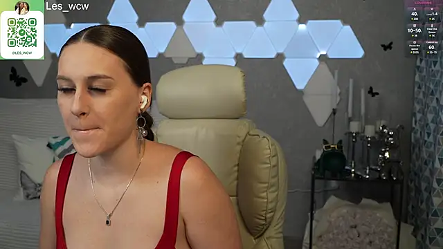 HarleyDeess online show from 01/31/25, 10:31