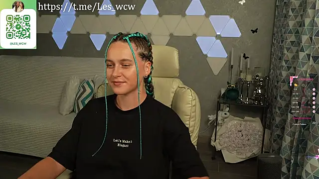 Snapshot of HarleyDeess chatting on 10/01/25, 10:49 HarleyDeess online show from 10/01/25, 10:49