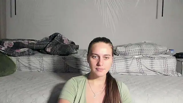 HarleyDeess online show from 11/17/25, 03:01