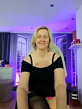 MarleneBloem online show from 04/25/26, 01:41