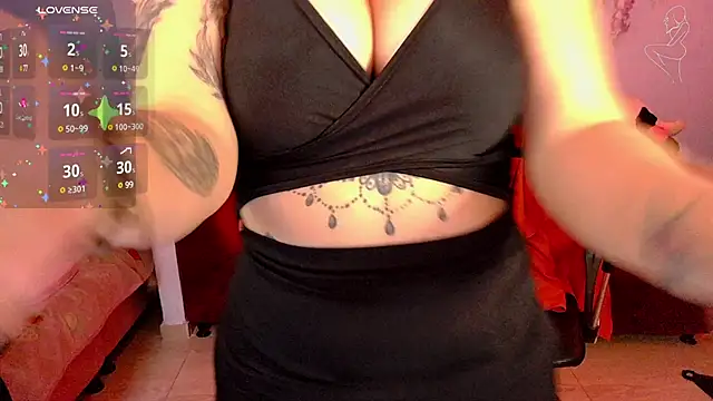 Snapshot of ValentinaMiller_ chatting on 03/21/25, 07:46 ValentinaMiller online show from 03/21/25, 07:46