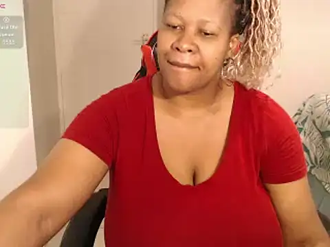 bustylisa1983 online show from 01/17/25, 08:34