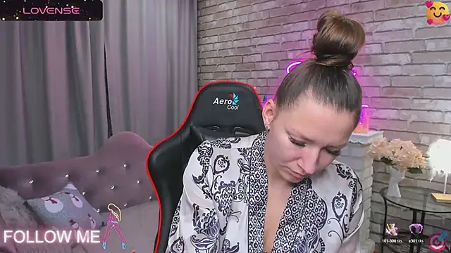 SarahCoksss online show from 01/31/25, 12:06