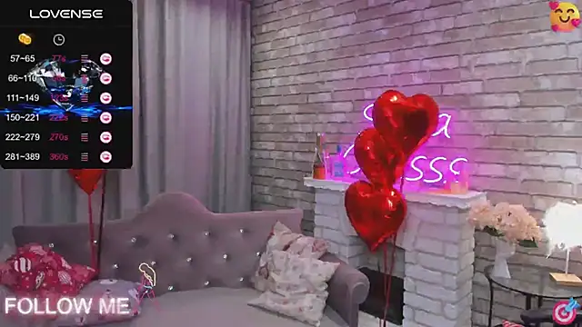 SarahCoksss online show from 02/12/25, 12:05