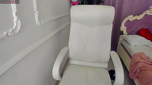 Lily Marlin online show from 06/05/26, 02:40