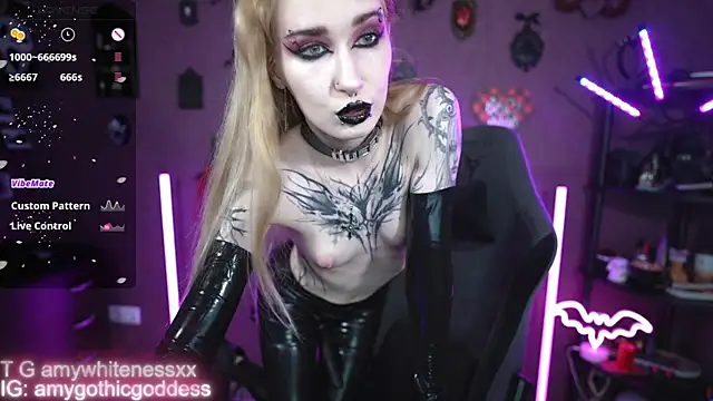 amywhitenessxx online show from 06/07/26, 11:14