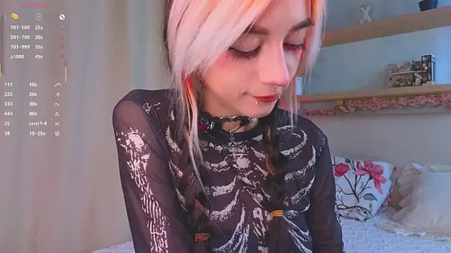 TristaRoht online show from 09/19/25, 03:13