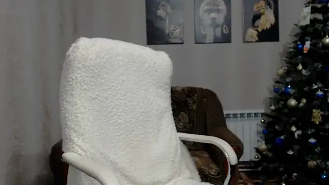 Snapshot of koroleva70 chatting on 01/09/25, 07:08 koroleva70 online show from 01/09/25, 07:08