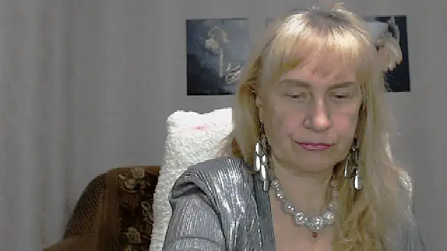 Snapshot of koroleva70 chatting on 09/29/25, 05:51 koroleva70 online show from 09/29/25, 05:51