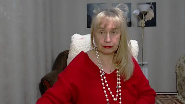 Snapshot of koroleva70 chatting on 10/01/25, 05:19 koroleva70 online show from 10/01/25, 05:19