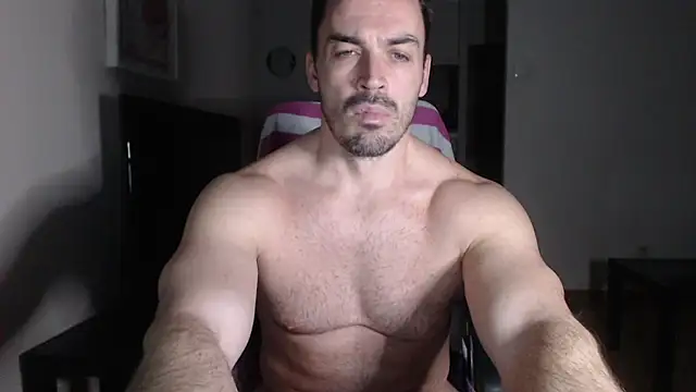 Snapshot of Hammer_Top chatting on 12/08/24, 06:28 Hammer Top online show from 12/08/24, 06:28