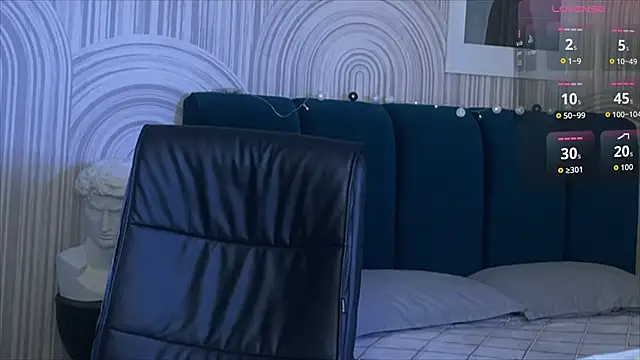 viviann evans online show from 11/12/25, 01:06