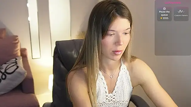 viviann evans online show from 03/12/26, 01:01