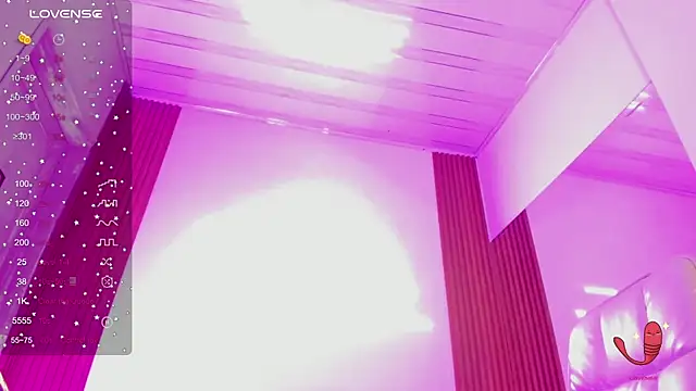 Snapshot of sweetlolihot_ chatting on 10/15/25, 07:52 sweetlolihot online show from 10/15/25, 07:52