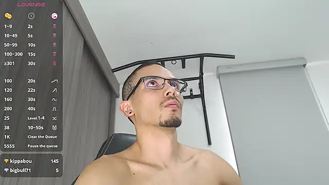 russthiago online show from 03/14/25, 06:29