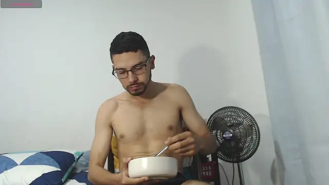 russthiago online show from 01/15/26, 01:37