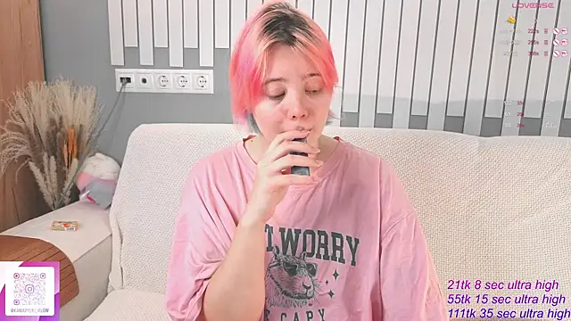   KawaiiYuki   online show from 11/03/25, 07:42