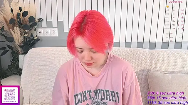 Snapshot of __KawaiiYuki__ chatting on 11/14/25, 06:45 KawaiiYuki online show from 11/14/25, 06:45