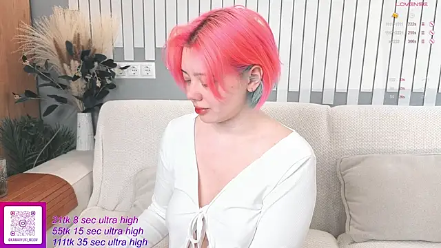 Snapshot of __KawaiiYuki__ chatting on 11/30/25, 07:23 KawaiiYuki online show from 11/30/25, 07:23