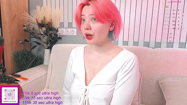 Snapshot of __KawaiiYuki__ chatting on 12/01/25, 06:29 KawaiiYuki online show from 12/01/25, 06:29