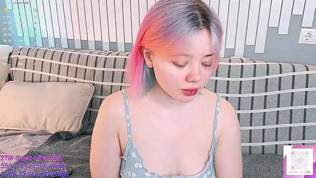   KawaiiYuki   online show from 03/23/26, 06:17