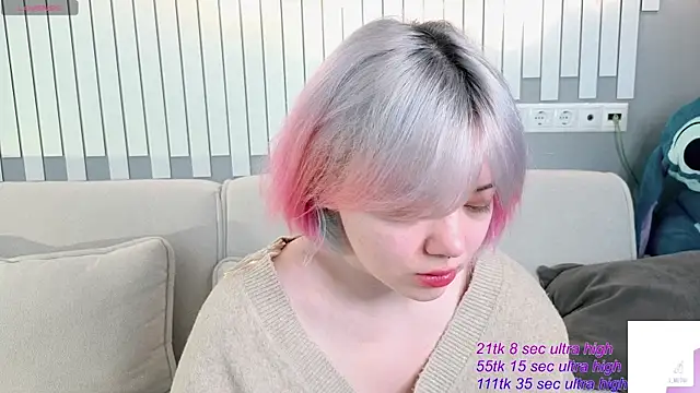   KawaiiYuki   online show from 05/15/26, 03:57