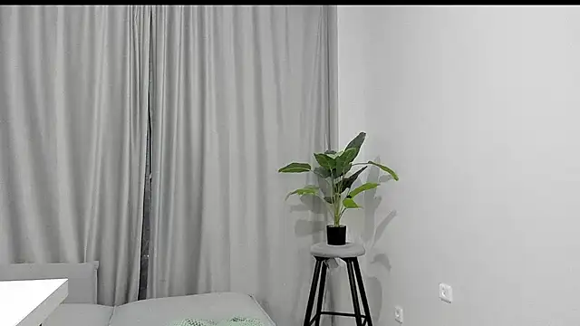 Snapshot of sarahphyllis chatting on 09/11/25, 09:37 sarahphyllis online show from 09/11/25, 09:37