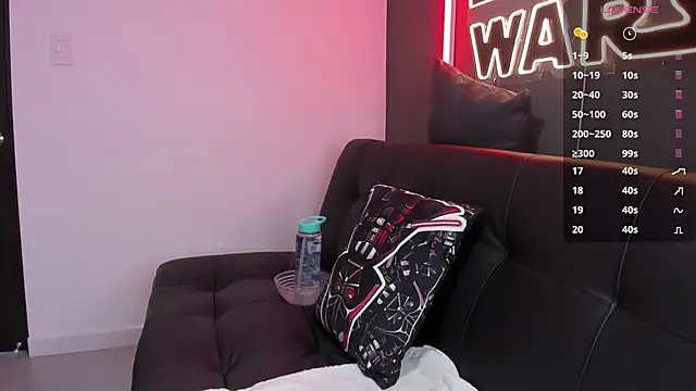 miiss anna online show from 01/17/25, 11:06