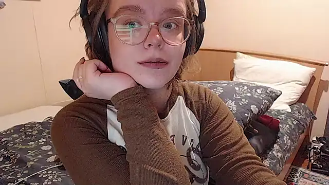 Chmiri cb online show from 11/22/25, 01:43