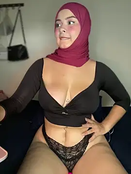 aneesa darzi online show from 03/11/25, 05:24