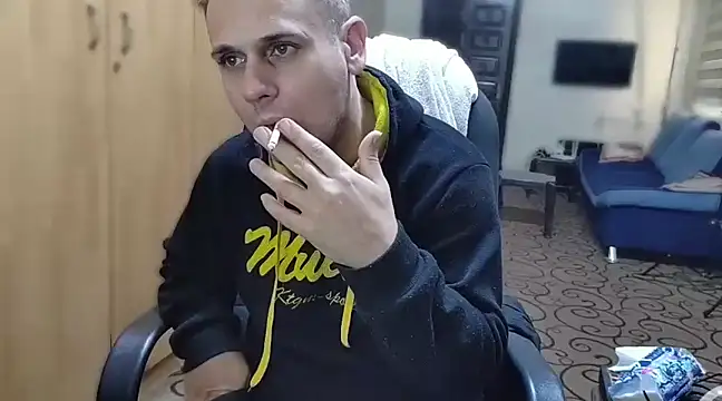 Snapshot of Arabeyes chatting on 12/07/24, 12:35 Arabeyes online show from 12/07/24, 12:35