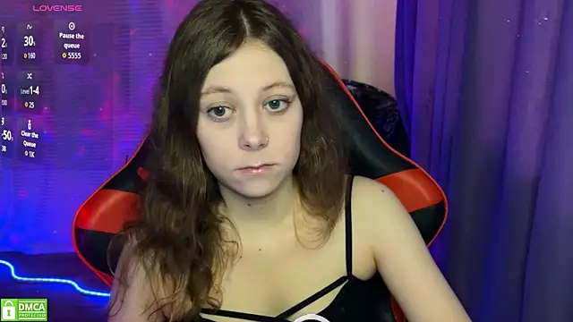 Snapshot of Natural_babe666 chatting on 06/08/26, 01:00 Natural babe666 online show from 06/08/26, 01:00