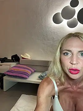 Snapshot of Kate-monroe chatting on 07/06/26, 03:14 Kate-monroe online show from 07/06/26, 03:14