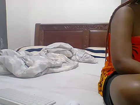 Snapshot of sexy__candyy chatting on 09/21/25, 10:00 sexy candyy online show from 09/21/25, 10:00