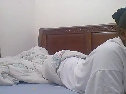 Snapshot of sexy__candyy chatting on 10/28/25, 06:43 sexy candyy online show from 10/28/25, 06:43