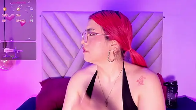 EmmaSwift  online show from 02/06/26, 02:05