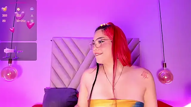 EmmaSwift  online show from 02/11/26, 02:05