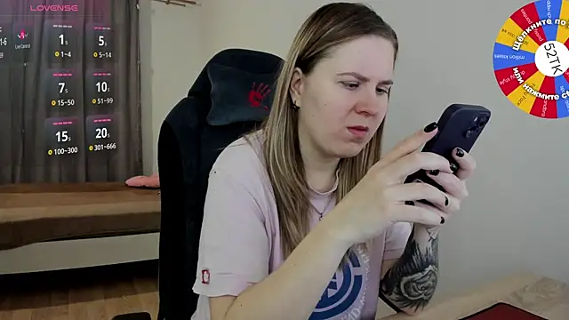 Olivia Munk online show from 02/20/25, 03:01