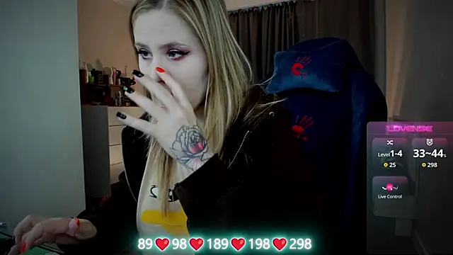 Olivia Munk online show from 09/28/25, 05:02